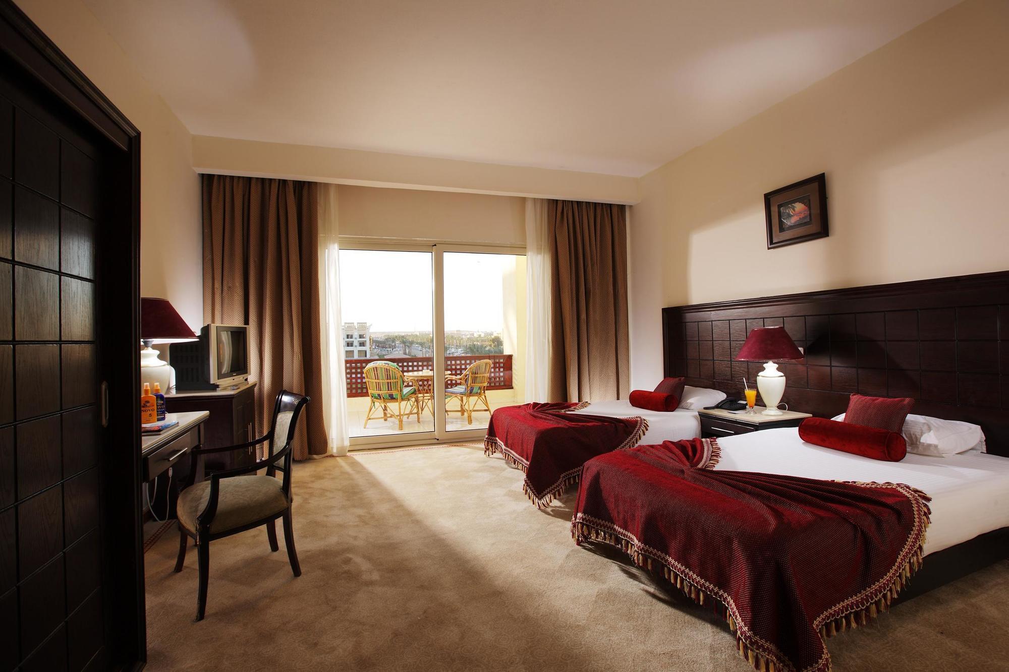 Golden 5 Sapphire Suites Hotel ฮูร์กาดา ภายนอก รูปภาพ