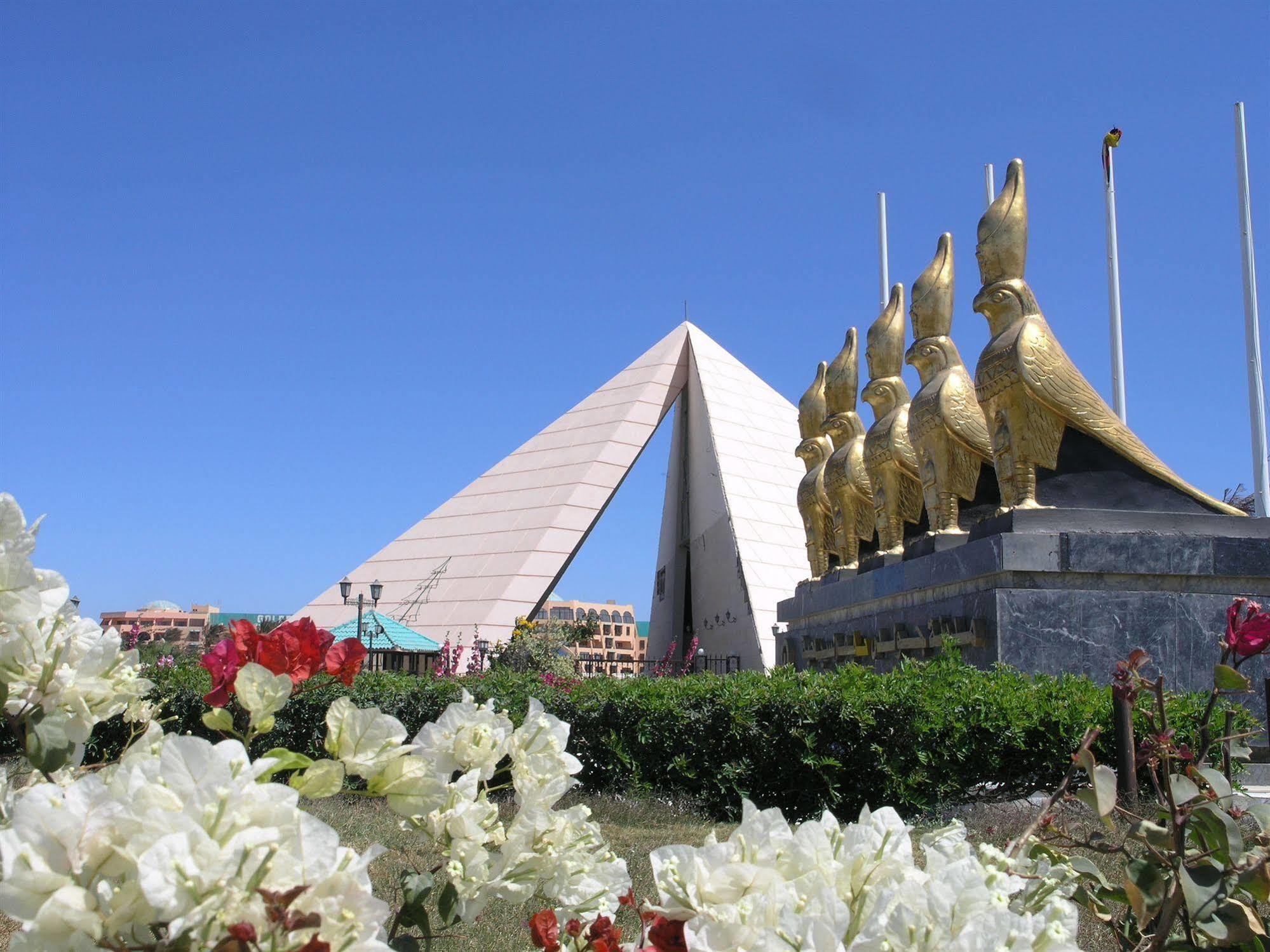 Golden 5 Sapphire Suites Hotel ฮูร์กาดา ภายนอก รูปภาพ