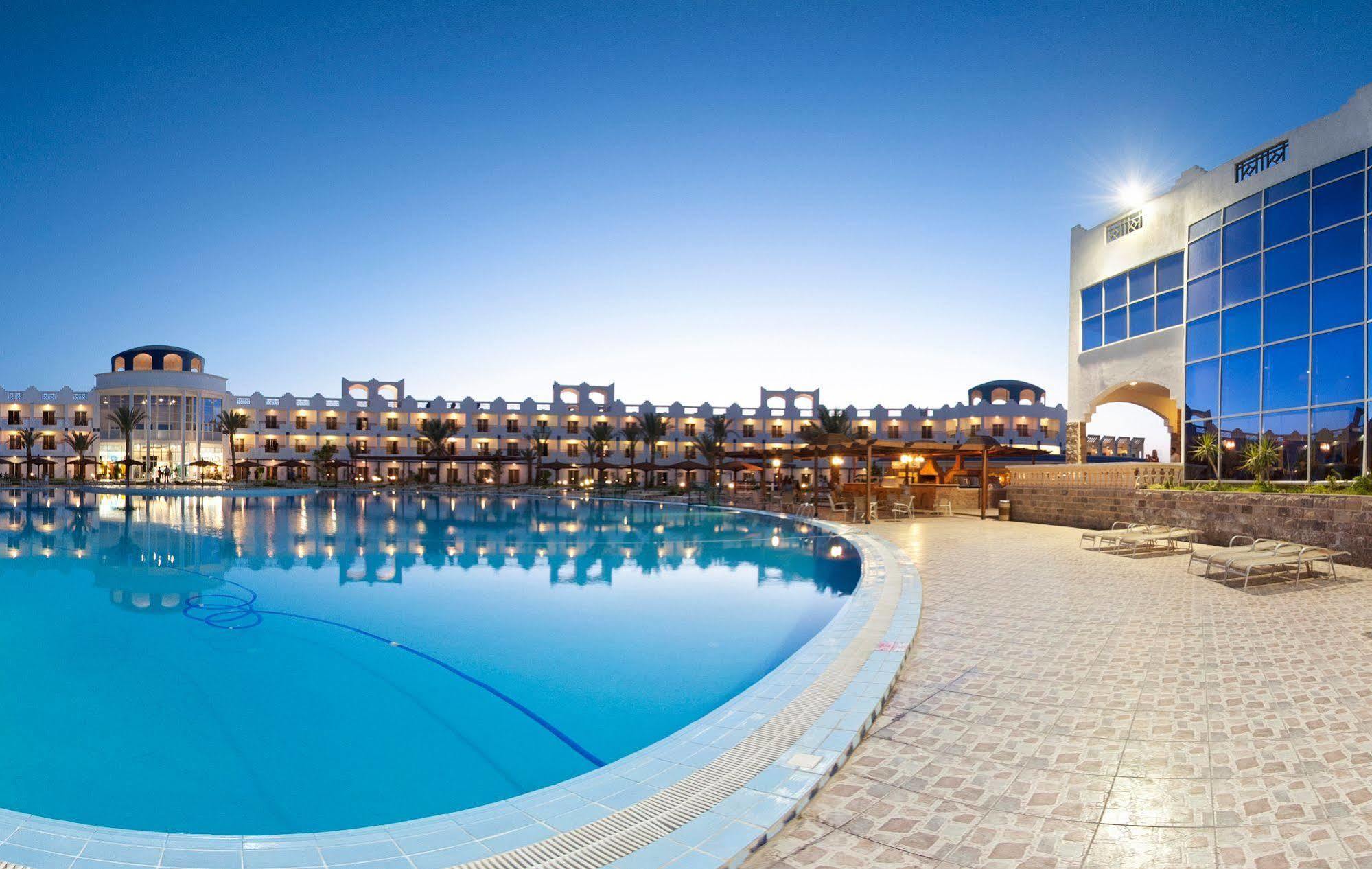 Golden 5 Sapphire Suites Hotel ฮูร์กาดา ภายนอก รูปภาพ
